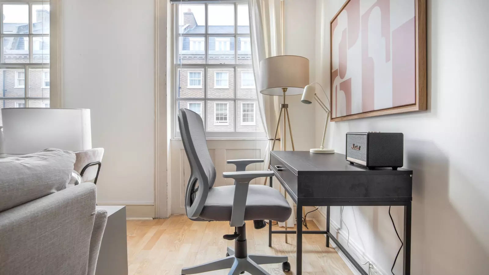 Flat Bickenhall Street in City of Westminster