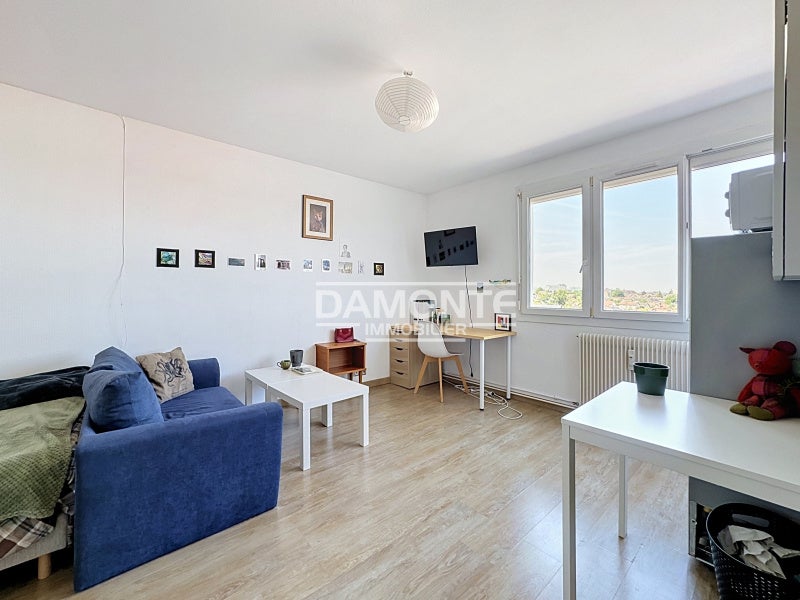 Appartement Boulevard de Dijon à Saint-Julien-les-Villas