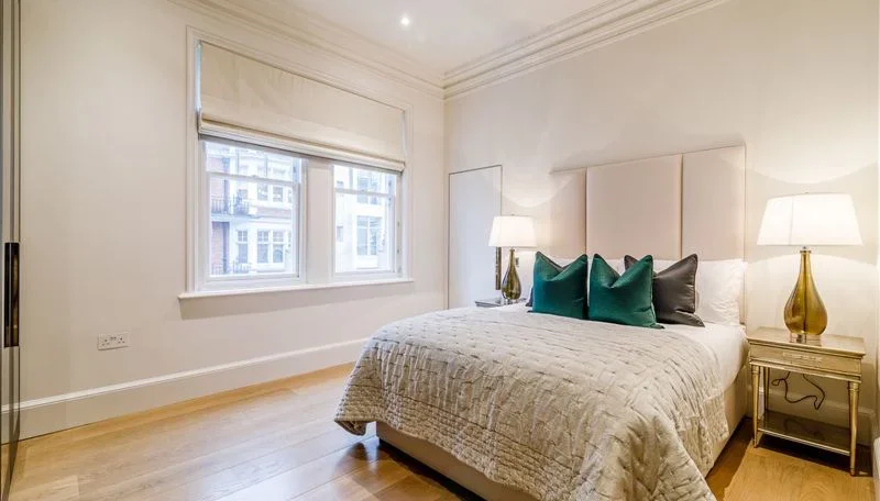 Flat Duke Street in City of Westminster