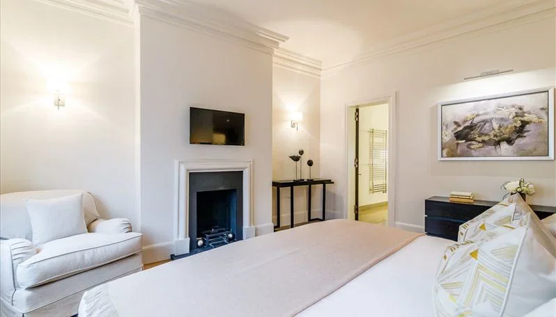 Flat Duke Street in City of Westminster