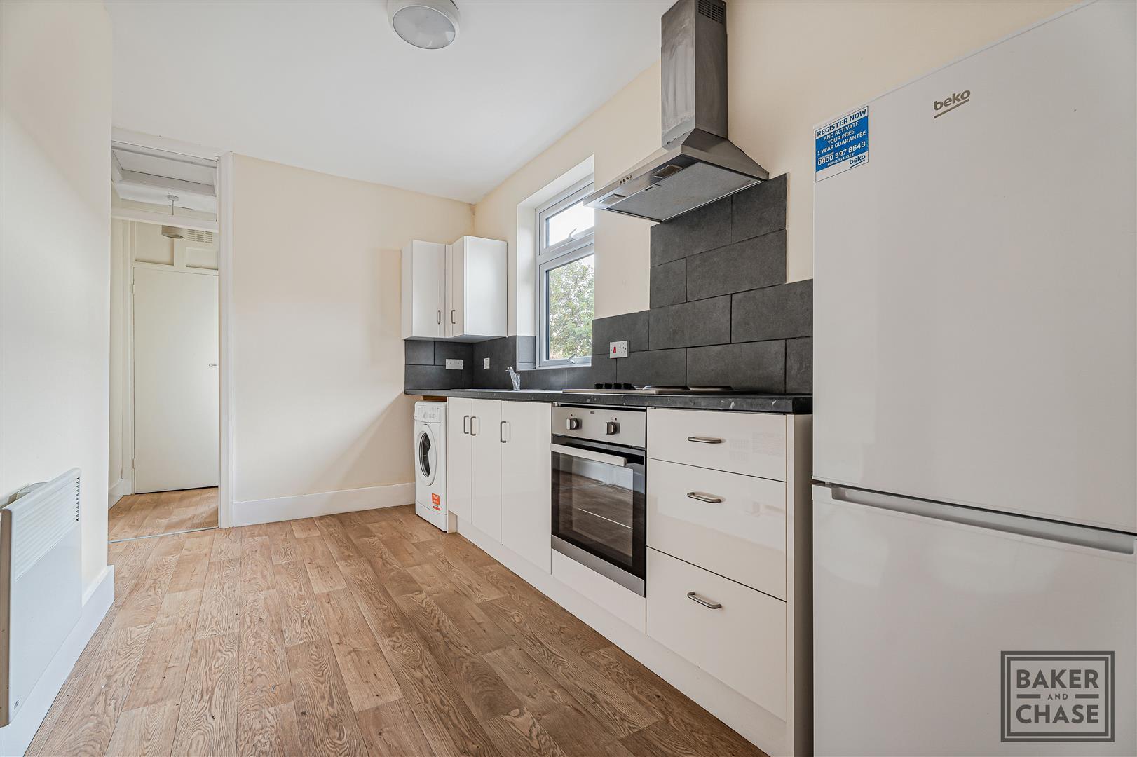 Flat Sutherland Road in Greater London