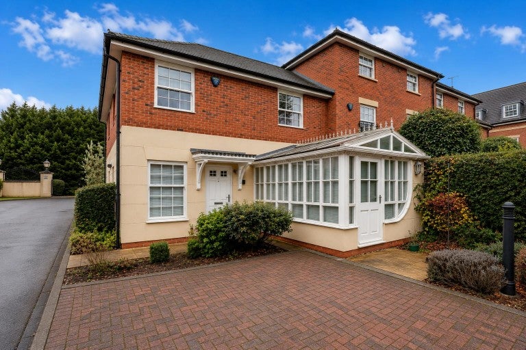 House John Cullis Gardens in Royal Leamington Spa
