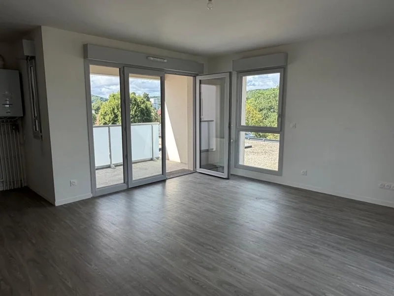 Appartement Rue Serge Vezier à Saint-Aubin-lès-Elbeuf