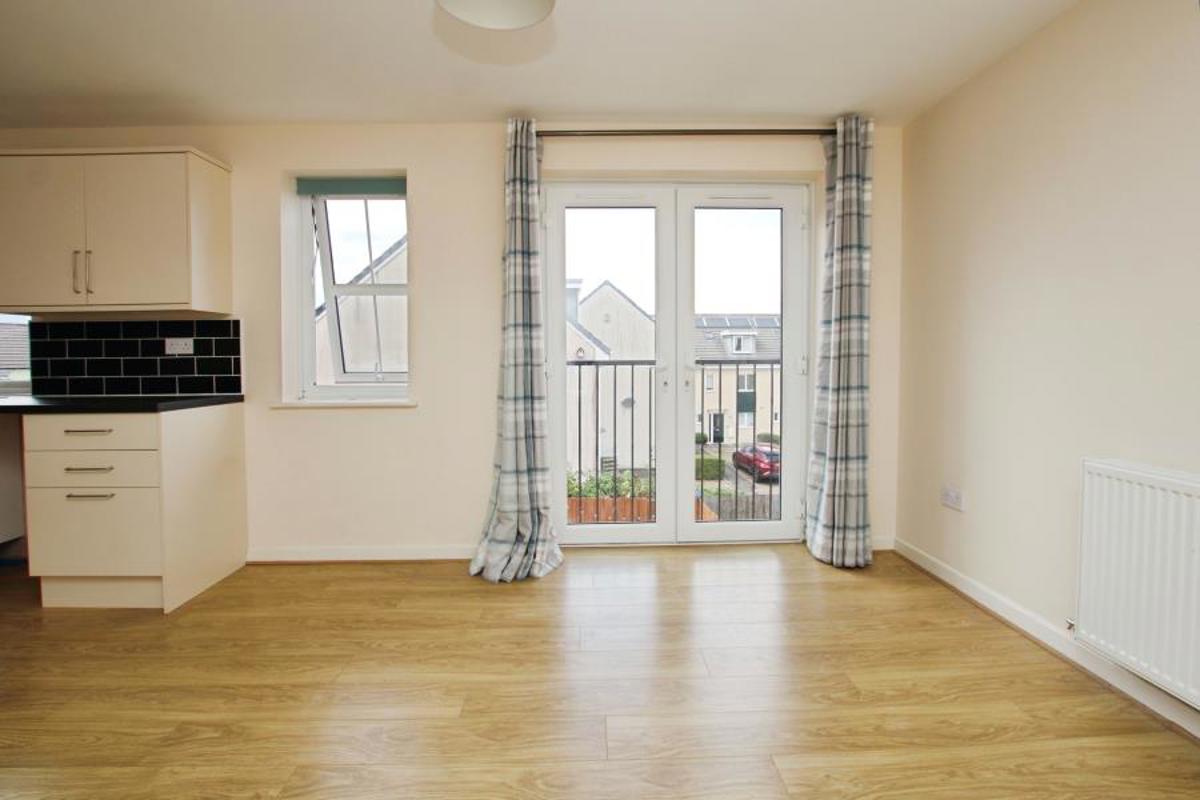 Flat Sturmy Close in Bristol
