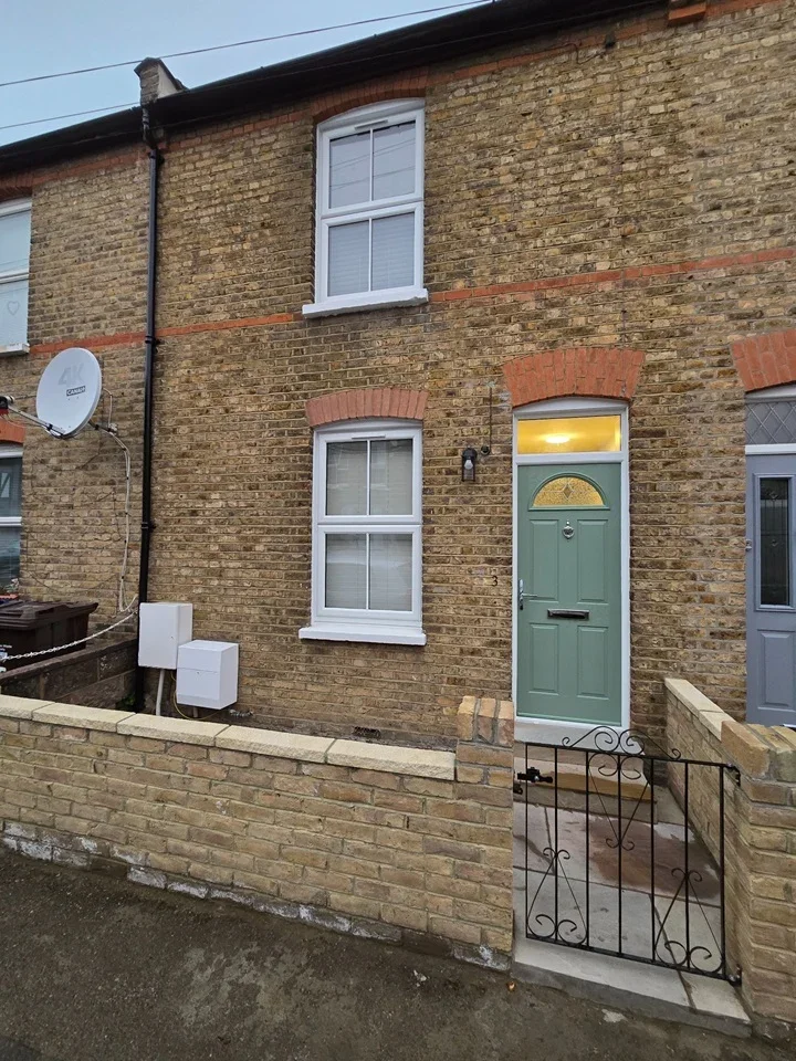House Queens Road in Greater London