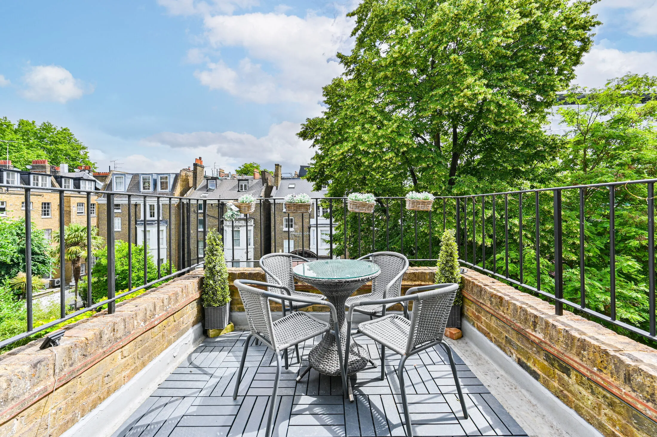 Flat Coleherne Road in Greater London