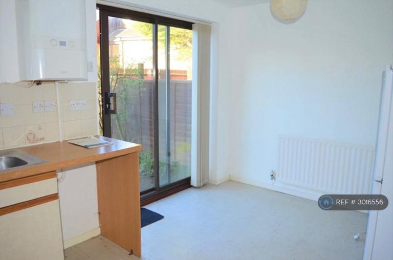 House Canon Hudson Close in Coventry