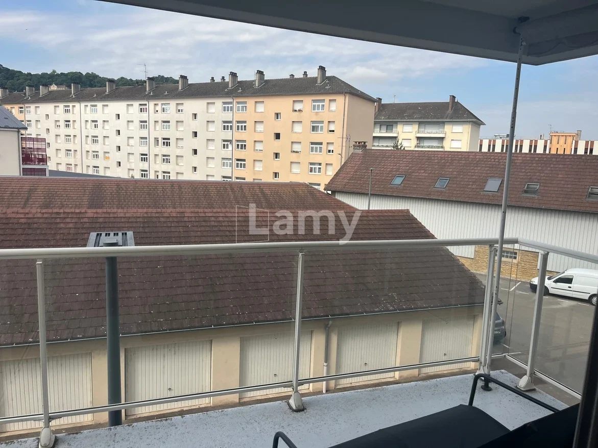 Flat Rue Bernard Clavel in Lons-le-Saunier