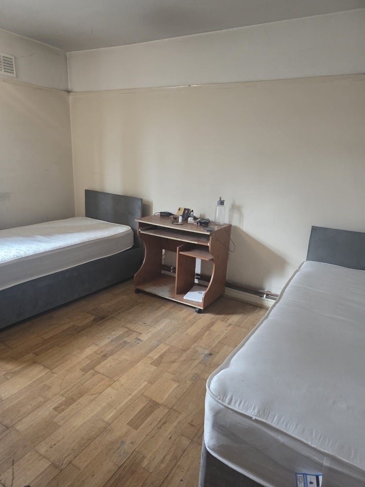 Room Bushey Court in Greater London