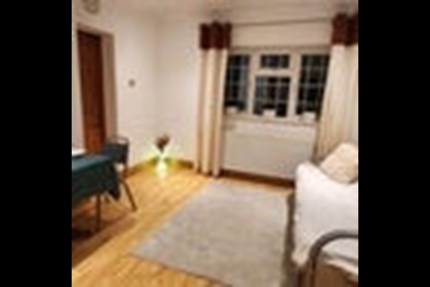 Flat Currey Road in Greater London