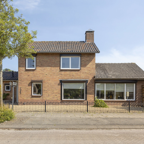 Woestijnestraat 1 in Clinge