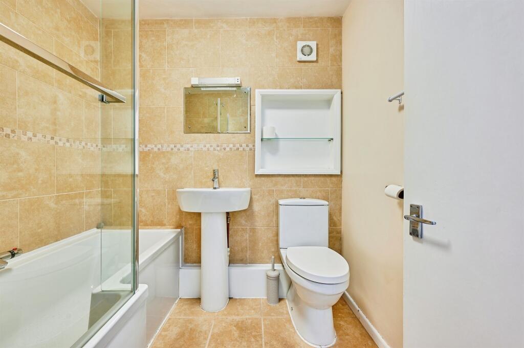 Flat Ingleside Court in Uttlesford
