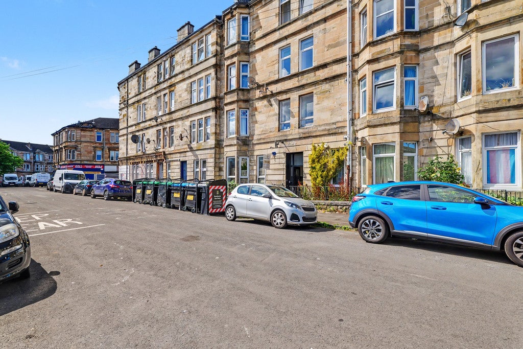 Flat Ibrox Street in Glasgow
