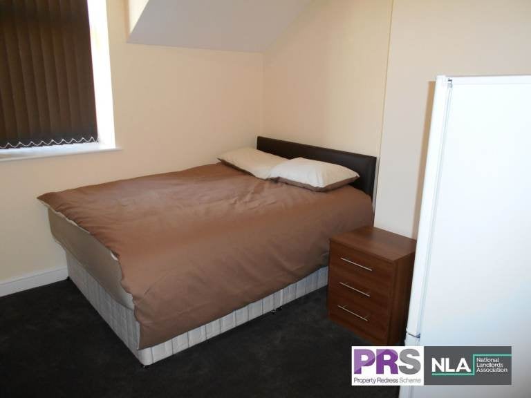Room Darley Street in Bradford
