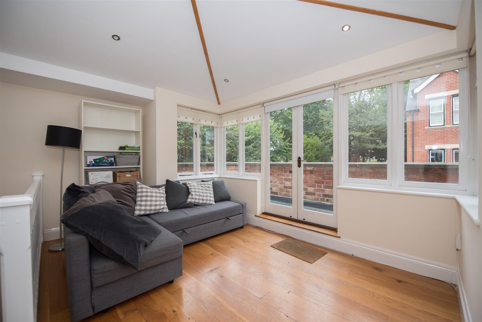Flat Redcliffe Road in Nottingham