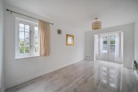 Flat Selhurst Close in Greater London