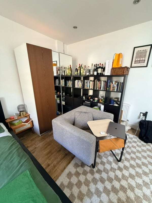 Room Granby Street in Greater London