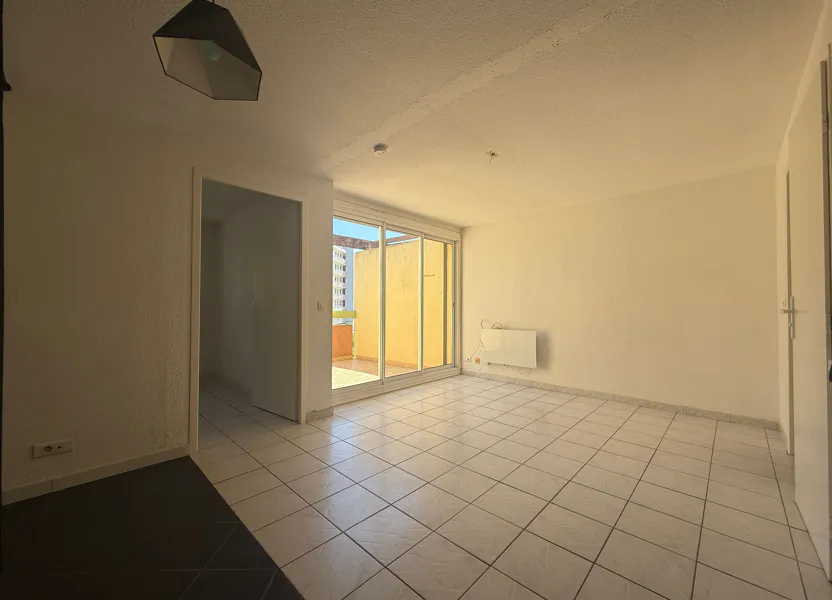 Flat Rue Georges de La Tour in Saint-Cyprien