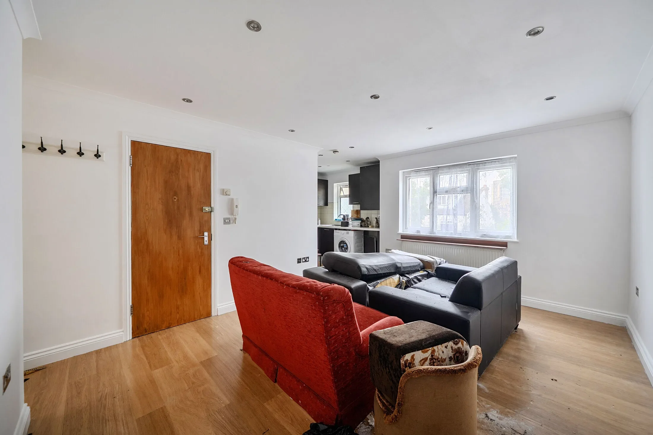 Flat Dartmouth Road in Greater London