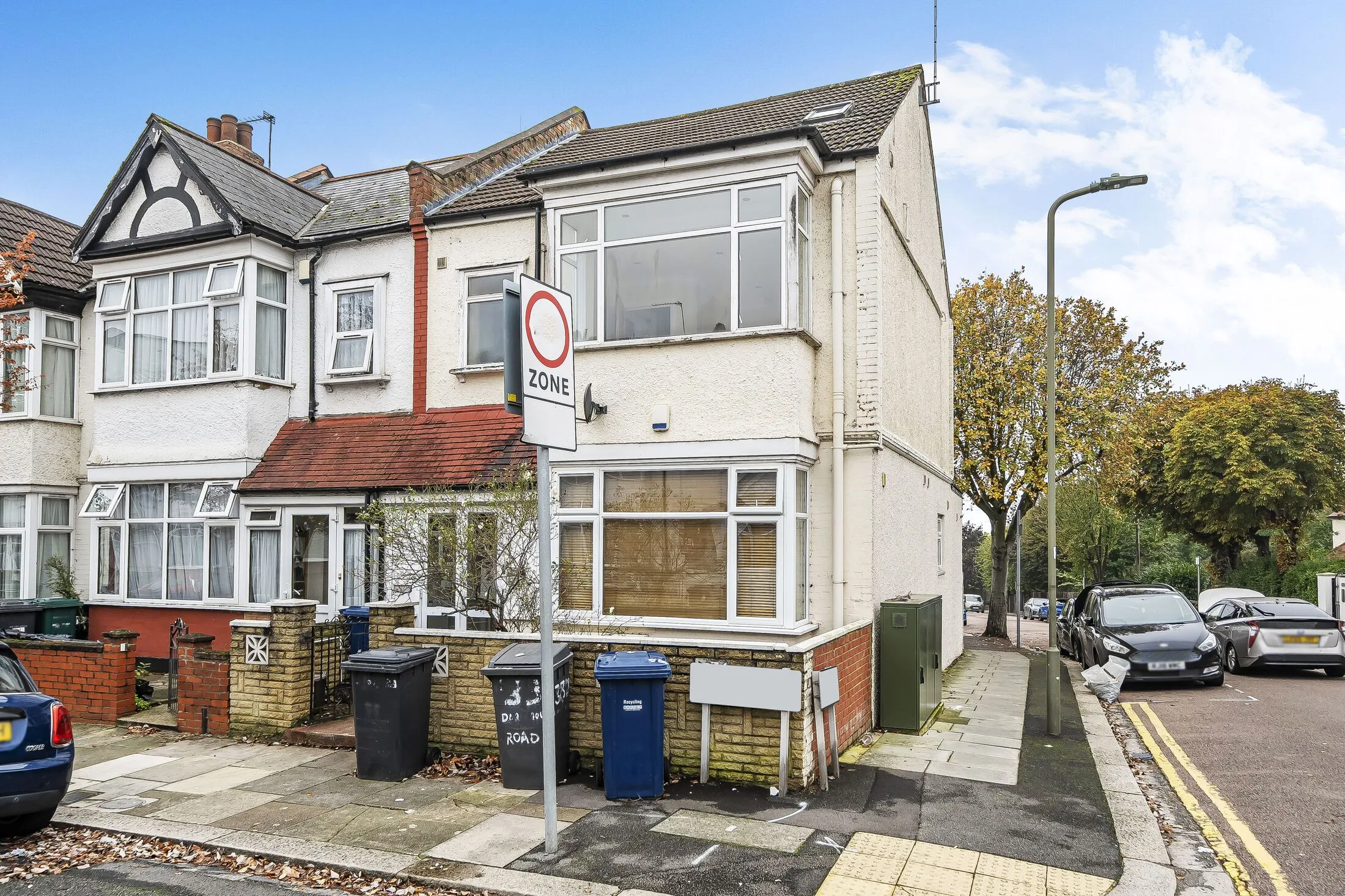 Flat Dartmouth Road in Greater London