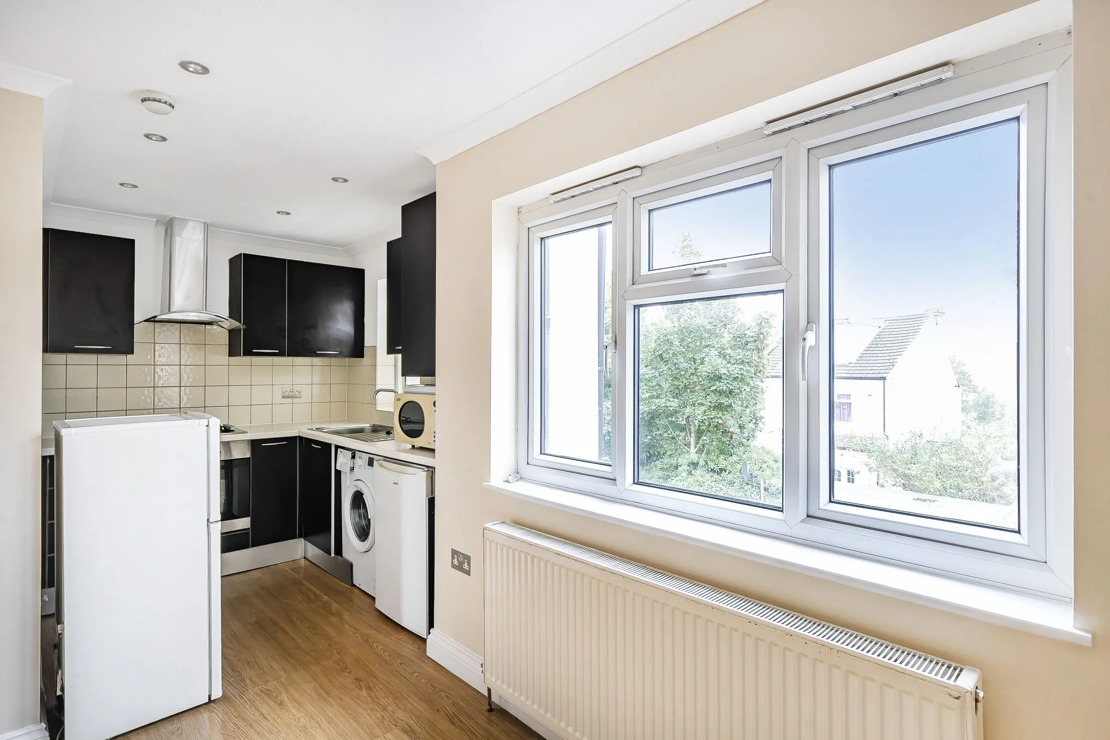 Flat Dartmouth Road in Greater London