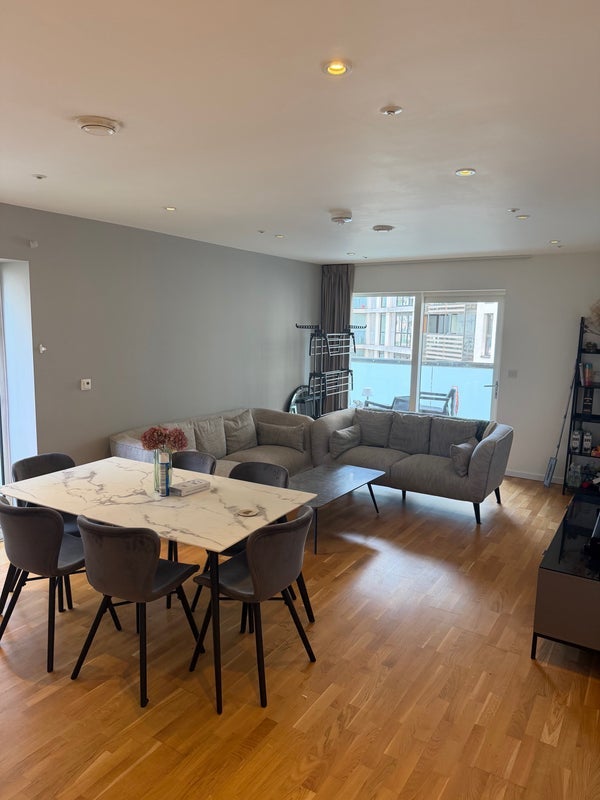 Room Elis Way in Greater London