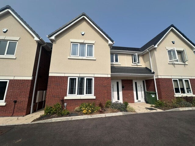 Flat Chester Road South in Wyre Forest