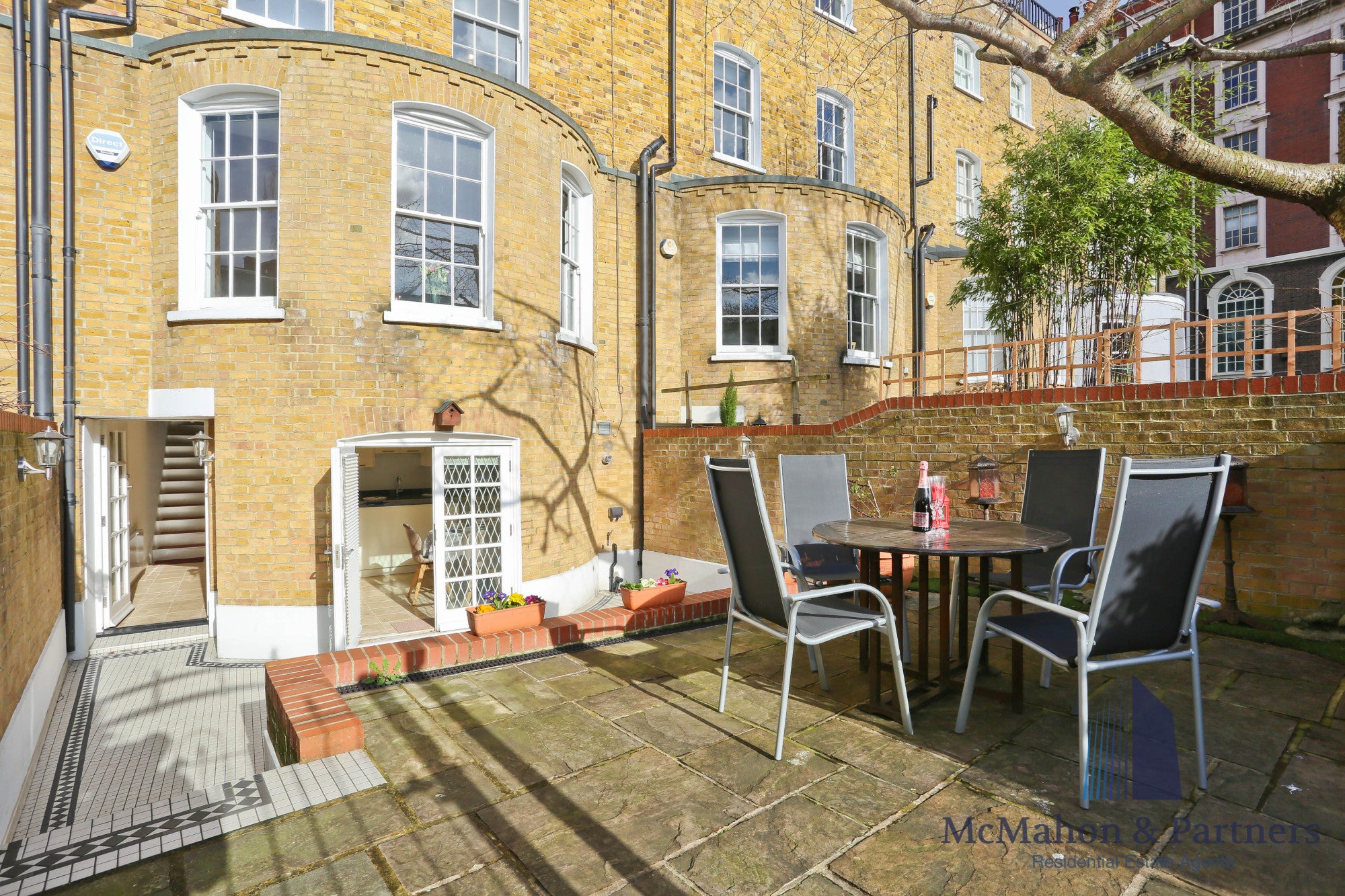 House Abbey Street in Greater London