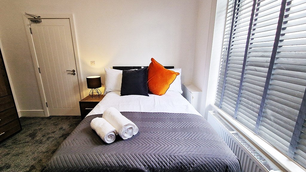 Room Hibbert Road in Barrow-in-Furness