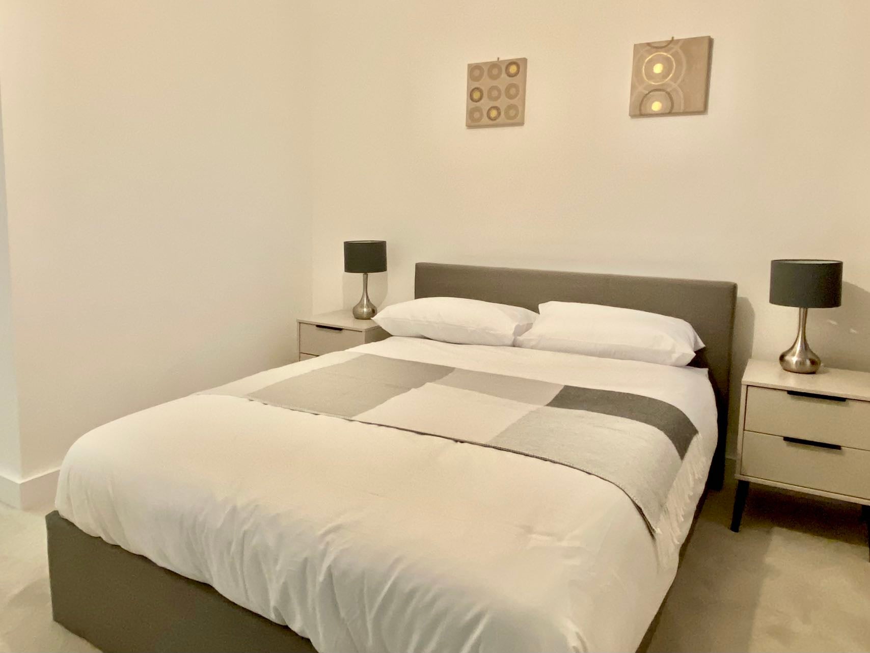 Flat Naval Row in Greater London