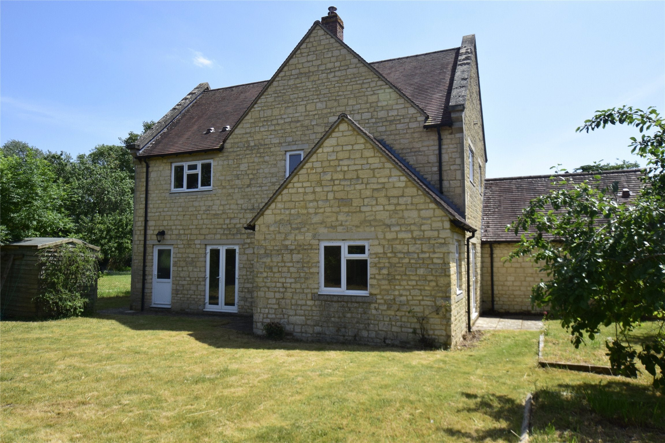 House Church Walk in Cherwell District