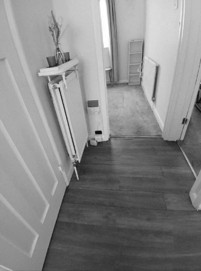 Flat Redfern Avenue in Greater London