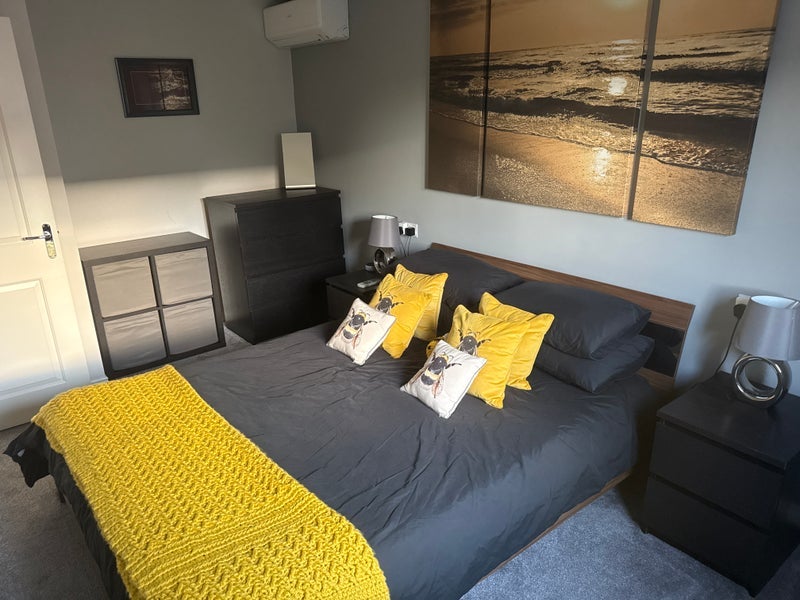 Room Stoneycroft Road in Sheffield