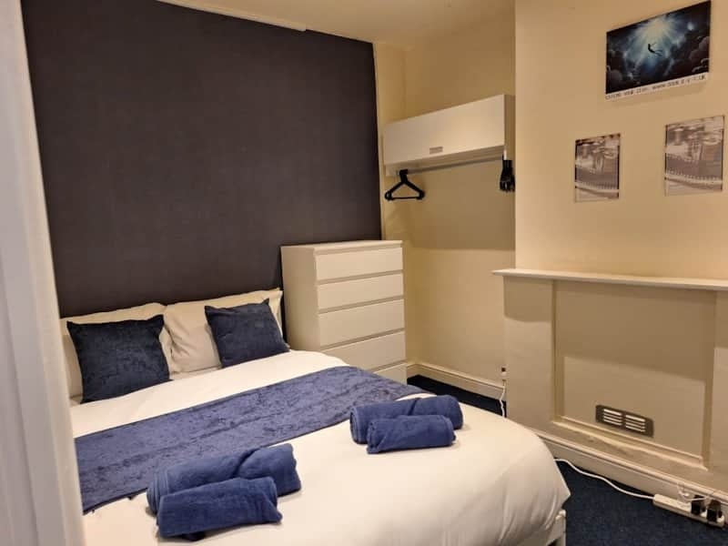 Room Querneby Road in Nottingham