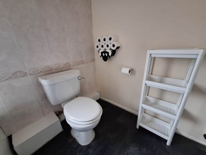 Room Querneby Road in Nottingham