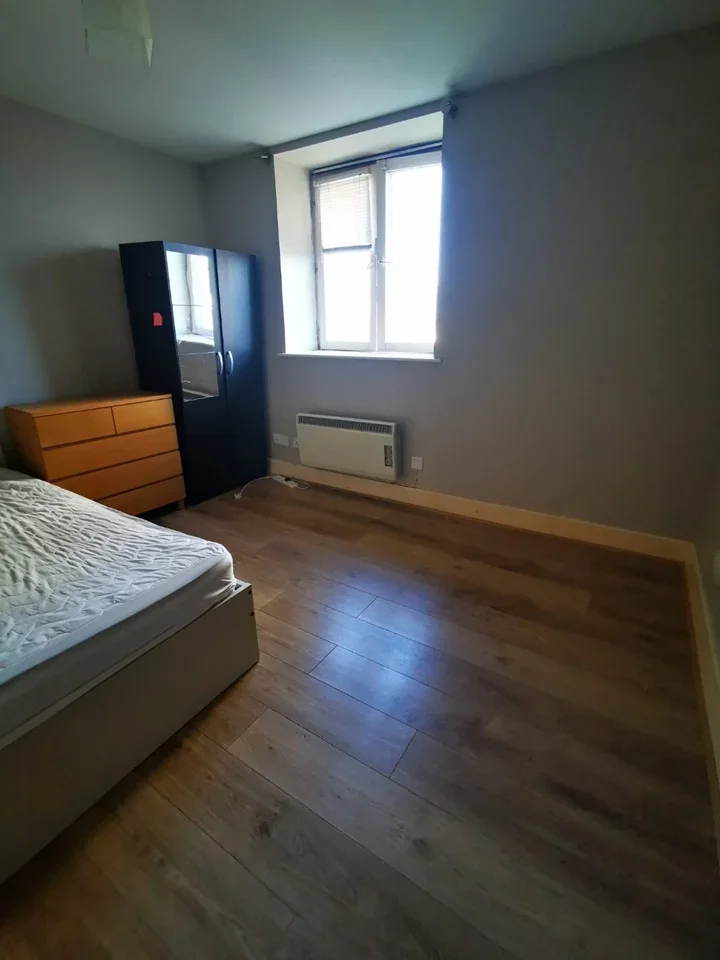 Room Westminster Bridge Road in Greater London