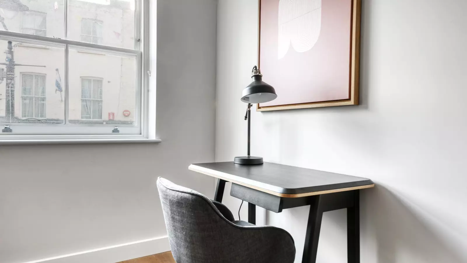 Flat Lower Marsh in Greater London