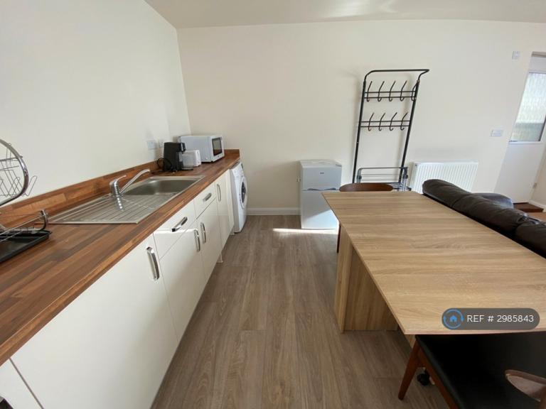 Flat Britannia Walk in Cambridge
