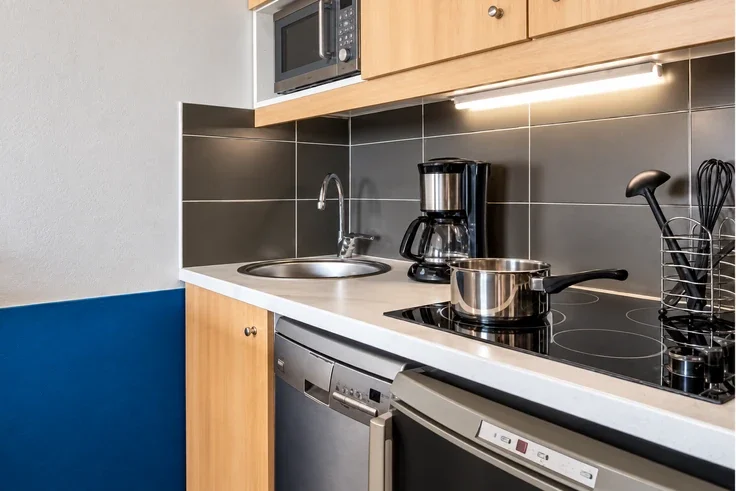 Flat Place Charras in Courbevoie