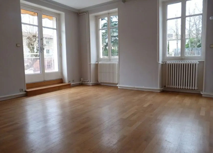 Appartement Place Dugas à Thurins