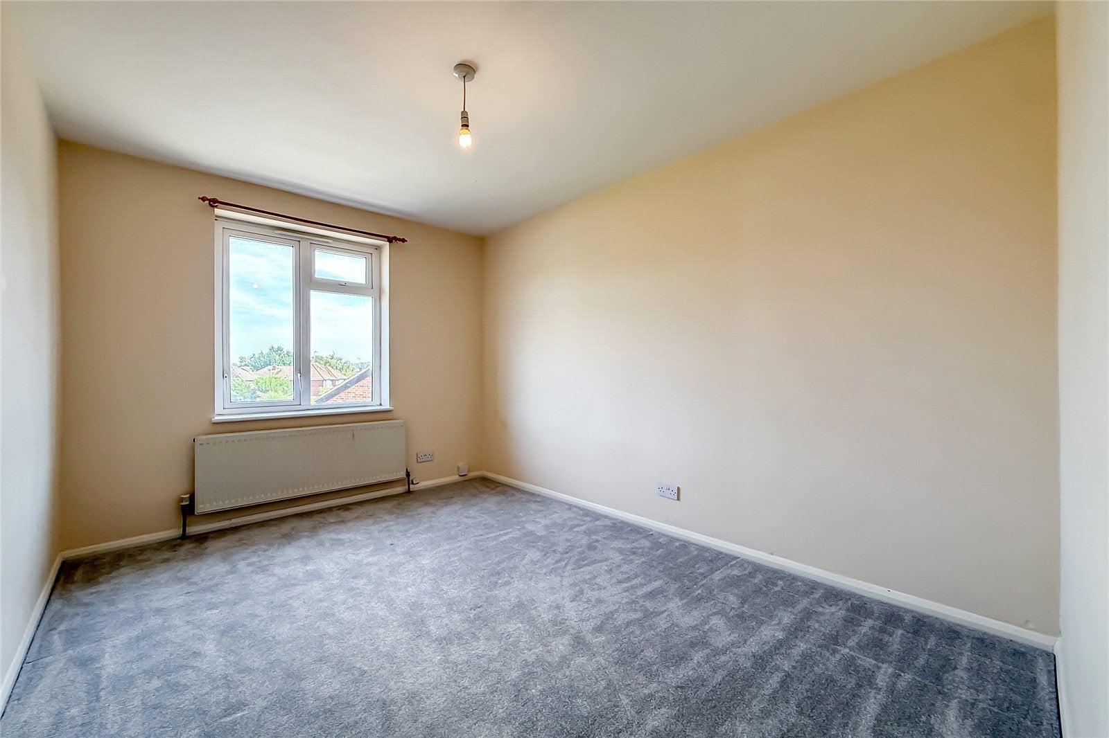 House Tewin Close in Sandridge