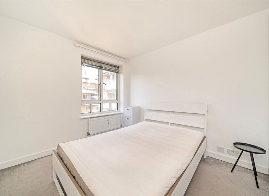 Flat Ashworth Road in City of Westminster