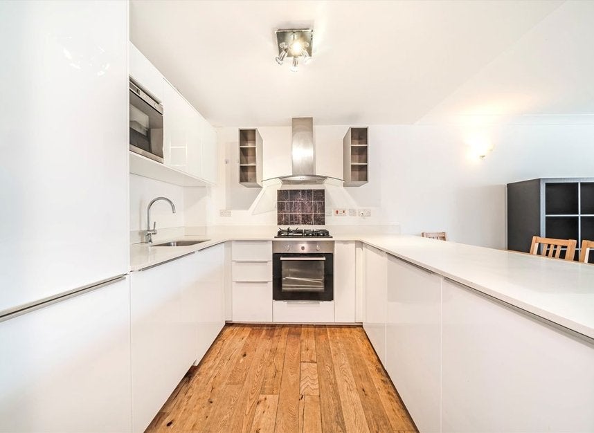 Flat Ashworth Road in City of Westminster