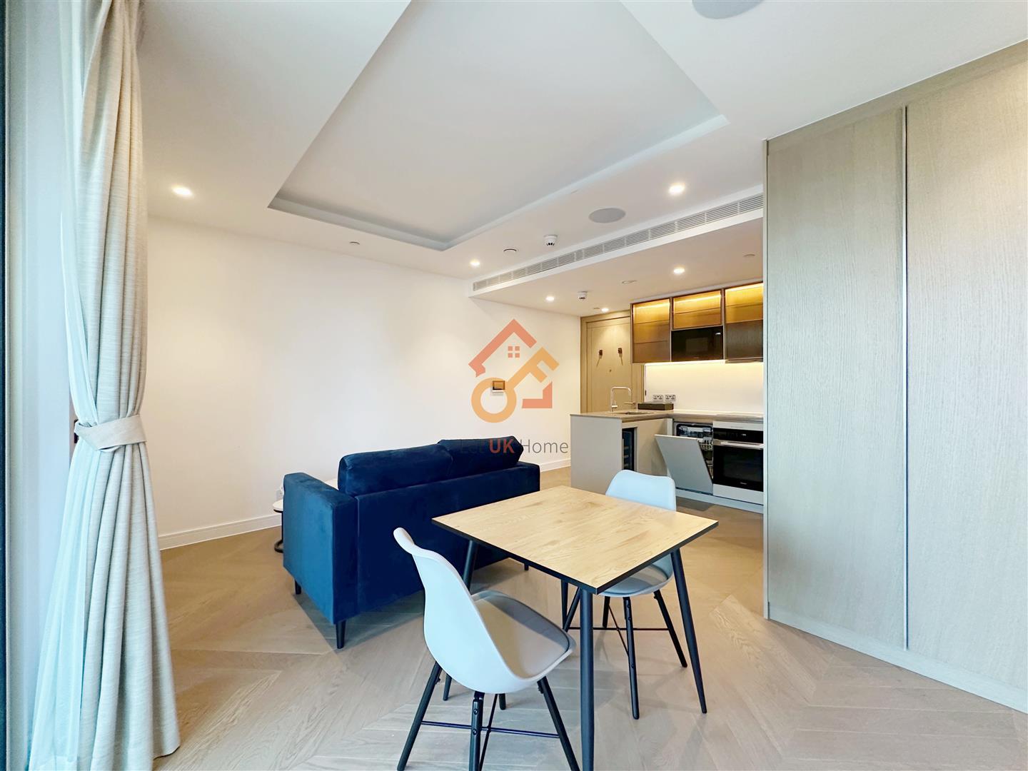 Flat St Clare Street in City of London
