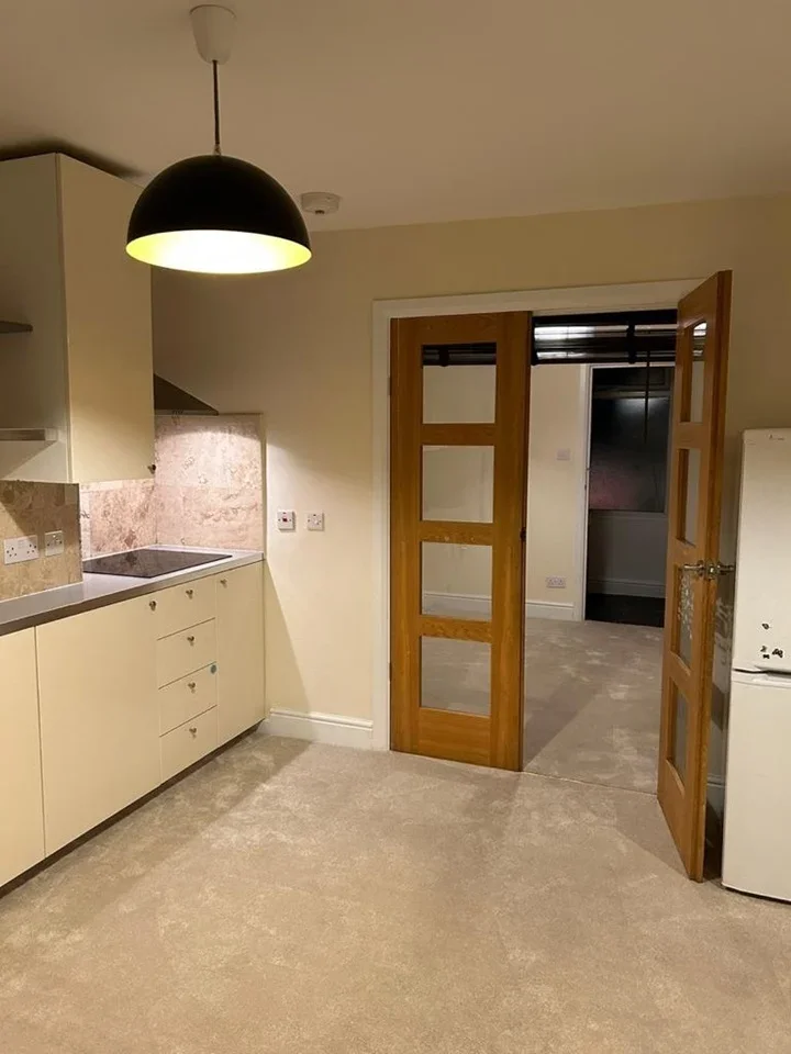 Flat Stroud Green Road in Greater London