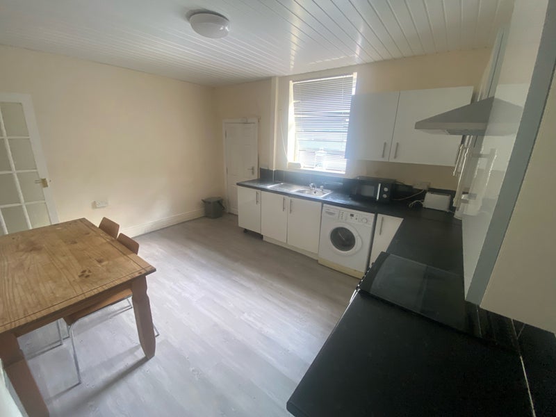 Room Dyson Street in Blackburn