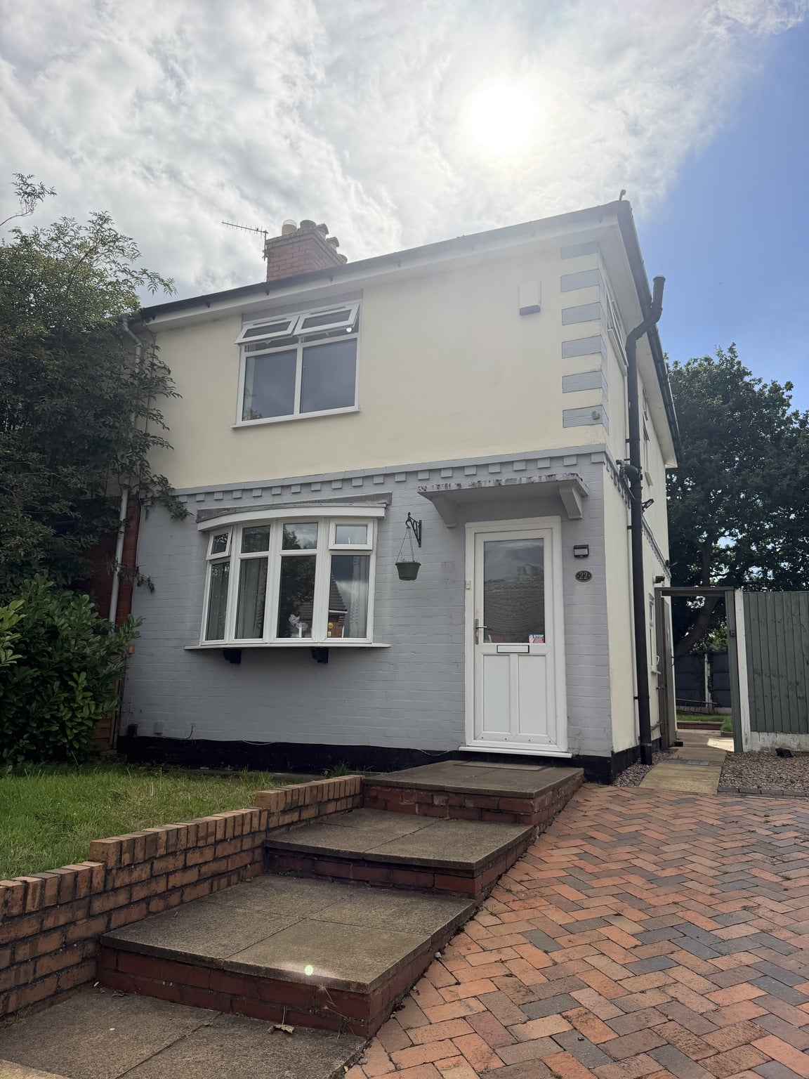 House Bellamy Lane in Wolverhampton