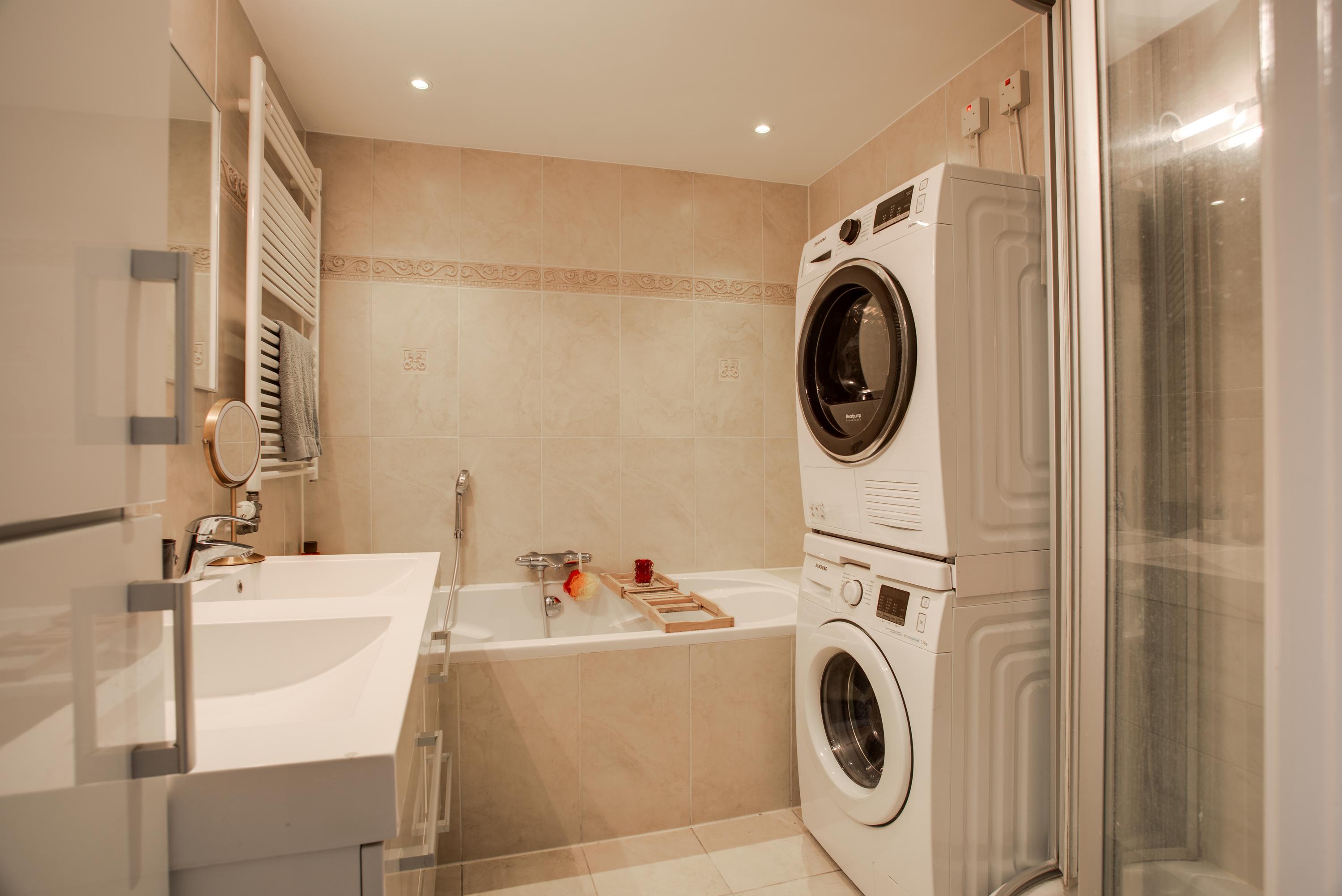 Appartement te koop: Blaricumseplein 23, 'S-Gravenhage