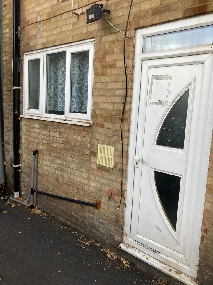 Flat Lea Bridge Road in Greater London