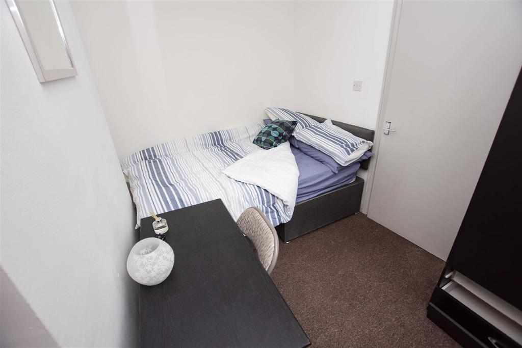 Flat Dawlish Road in Birmingham